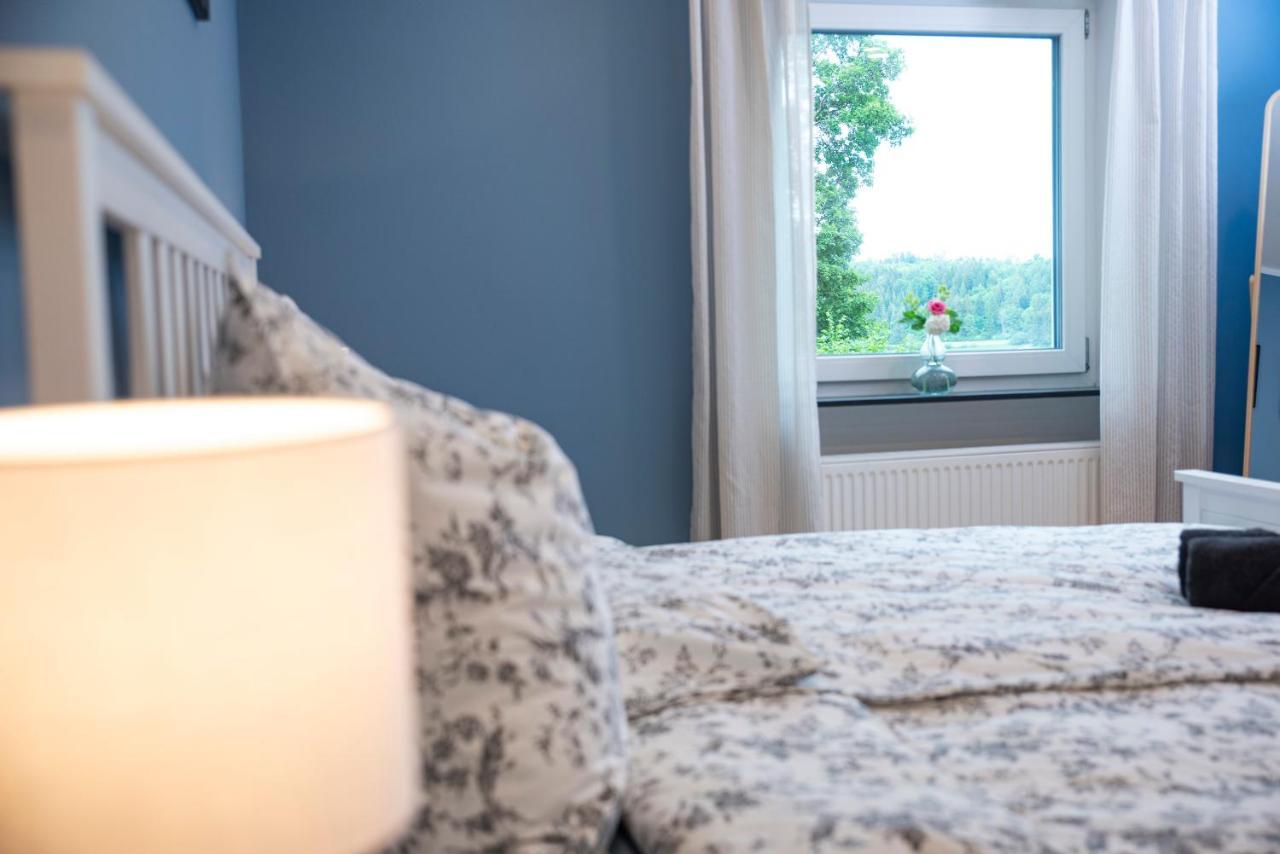 Moderne Wohnung Im Gruenen Mit Privatem Garten 도나우에싱겐 외부 사진